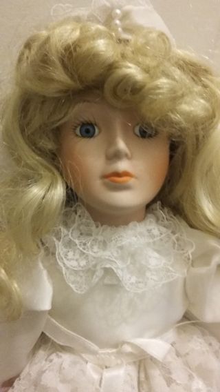 Rare Vintage Blonde Hair Bride Porcelin Doll Lace Dress And Pink Flower Bouchet