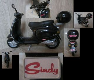 Vintage Sindy doll,  Pedigree,  with motorcycle 8