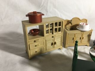 Calico critters/sylvanian families Vintage Kitchen Furniture Double Side Cabinet 3