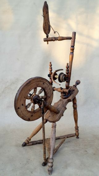 Antique Unique Spinning Wheel With Violin Shape Base
