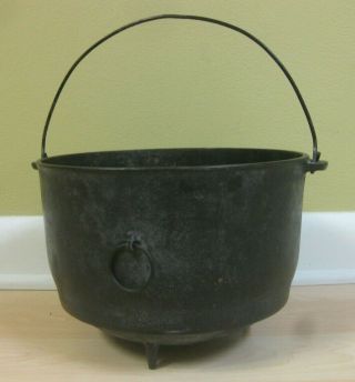 Vintage Antique 2 Piece Cast Iron Pot Pan W/ Handle 10 " Dia.  3 Legged 7 " Tall