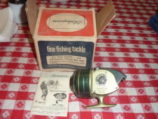 Vintage Shakespeare Fishing Reel 1700 W/original Box Wondercast Model Ec Booklet
