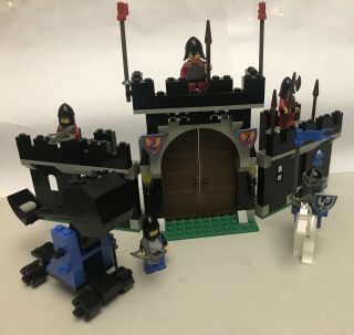 Vintage Lego Castle Set 6059.  Black Knights Stronghold,  Falcon Minifigs