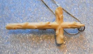 fine antique carved crucifix pendant on gold plated chain 3