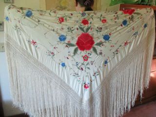 vintage embroidered silk piano shawl with deep fringe 2