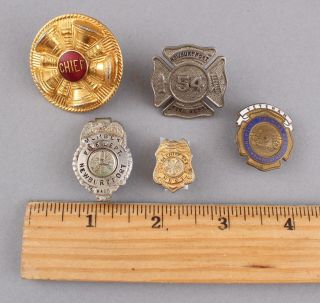 6 Antique Obsolete Newburyport Fire Department & Veteran Pins Badges,  Nr