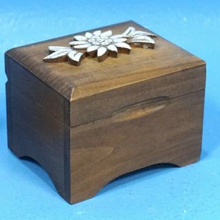 Antique Swiss Black Forest Wood Carving Music Box Edelweiss Mapsa C1920