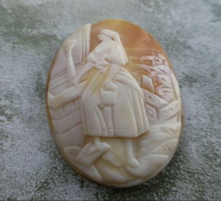 Fine Antique High Relief Carved Unmounted Cameo Shell Brooch