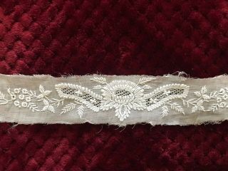 Gorgeous Antique " Passe " Gorgeous Hand Embroidery On Muslin