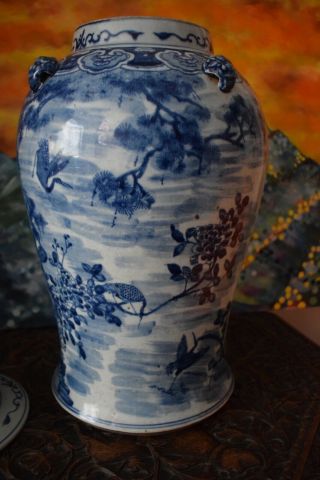 A Chinese Blue and White Porcelain Vase Decorated With Cranes 7
