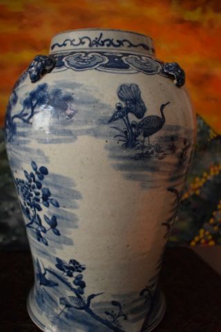 A Chinese Blue and White Porcelain Vase Decorated With Cranes 9