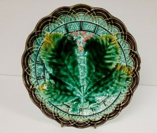PAIR: Antique Villeroy & Boch V B Begonia Green Majolica Plates Chestnut Leaves 3