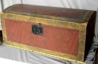 Antique Grain Painted Folk Art Trunk Chest Box C 1830 Red Black Mustard Dome Top