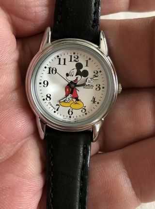 Vintage Mickey Mouse Watch By Lorus " V501 - 6n70 " Quartz Watch Leather Band