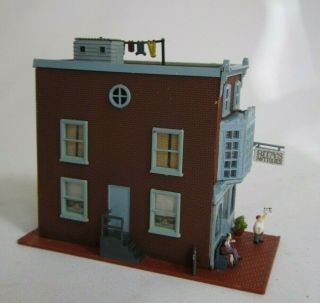 N scale IHC 200 - 16,  ' RITA ' S ANTIQUE SHOP ' Built up and detailed 3