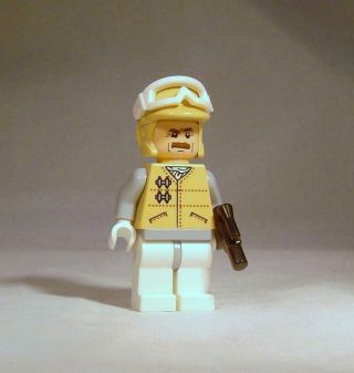 Lego Star Wars Hoth Rebel Trooper Officer Minifigure With Mustache Blaster 8083