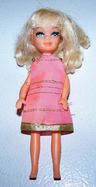 Vintage 1967 Uneeda Tiny Teens Doll With Mod Dress
