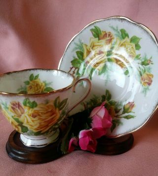 Vintage Royal Albert Tea Rose Bone China Tea Cup & Saucer England