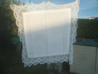 A Gorgeous White Linen And Lace Tablecloth 52 " X 50 "