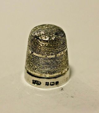 Solid Silver Arts & Crafts Thimble