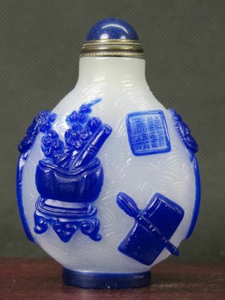 Chinese Qin Qi Shu Hua Carved Peking Overlay Glass Snuff Bottle
