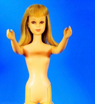 Blond Straight Leg Francie Doll 1140 Vintage 1960 ' s 2