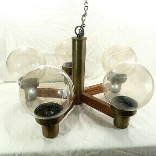 Modern Mid Century Chandelier 5 Arm Wood Brass Glass Globes Kichler Vtg