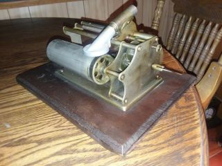 ANTIQUE COLUMBIA MODEL Q CYLINDER RECORD PHONOGRAPH W/ REPRODUCER 8