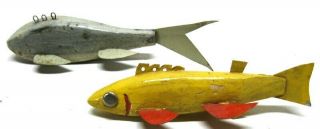 TWO OLD AND LEGIT FISH DECOYS FOLK ART FISH SPEARING DECOY ICE FISHING LURE 2