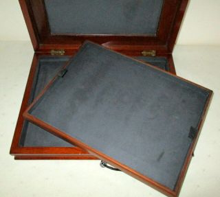 LOVELY USEFUL VICTORIAN MAHOGANY & BRASS TABLE TOP BOX with tray & key 5