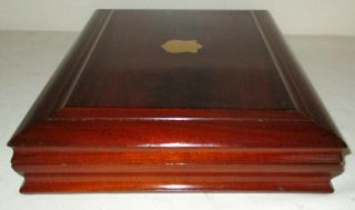 LOVELY USEFUL VICTORIAN MAHOGANY & BRASS TABLE TOP BOX with tray & key 6