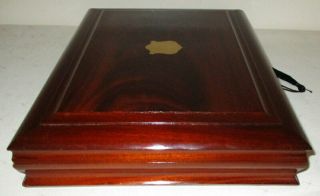 LOVELY USEFUL VICTORIAN MAHOGANY & BRASS TABLE TOP BOX with tray & key 8