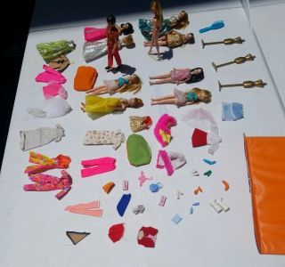 Vintage Dawn And Her Friends Doll Case With Dolls,  clothing and accessories 4