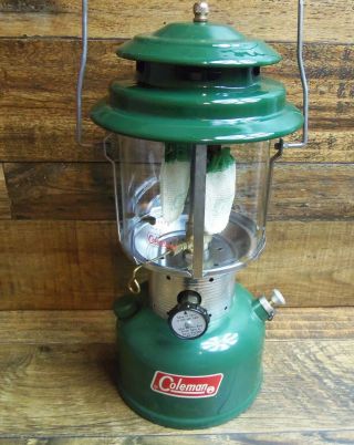Vintage Coleman 220f Double Mantle Lantern Dated 6/72