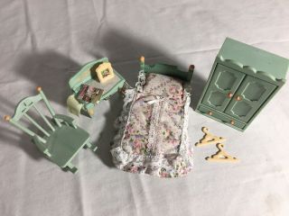 Calico critters/sylvanian families Vintage Pale Green Bedroom Set 2