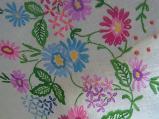 B ' FUL VTG RICHLY HAND EMBROIDERED COLOURFUL SPRING FLOWER & DOT LINEN TABLECLOTH 8