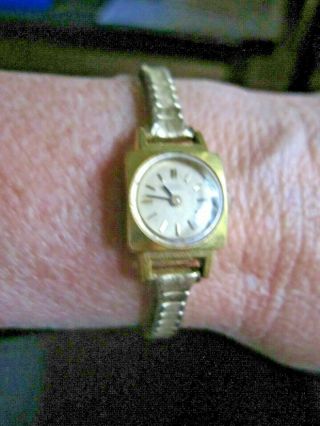 Vintage 9054b Girard Perregaux Ladies Watch 10k Gold Filled Parts Repair Swiss