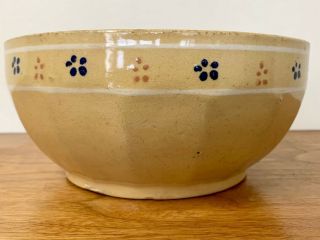 Early Antique Yellow Ware Bowl / Primitive Design / 2