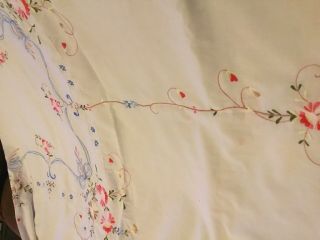 Large Tablecloth With Embroidery Flowers Cream 80”x66”