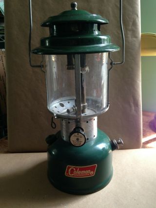 Vintage Green Coleman Lantern Double Mantle Model 220F 6 - 66 2