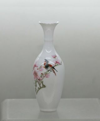Lovely Vintage Chinese Eggshell Porcelain Hand Painted Miniature Vase