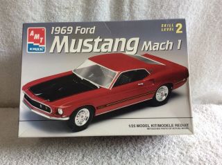 1969 Ford Mustang Mach 1 Amt 1:25 Model Kit