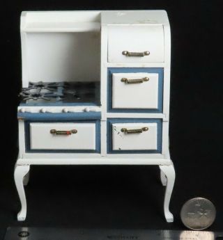 White Vintage Style Stove Oven Range Kitchen 1:12 Dollhouse Miniature 3387