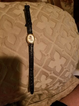 Womens Vintage Walt Disney Minnie Mouse Lorus V811 - 5070 Quartz Oval Wrist Watch