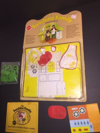 Vintage Sunshine Family Kitchen Kit Mattel W Accessories,  Clothes,  Package