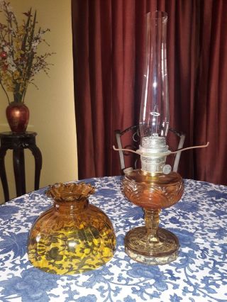 Antique Aladdin Amber Oil Kerosene Lamp With Ruffle Shade.
