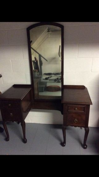 Antique Vanity With Mirror