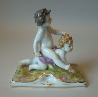 Antique Meissen Porcelain Figurine of 2 Putti playing 4 3/4 