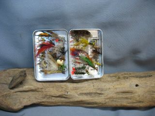 Vintage/antique Fishing Lures - Old Perrine Fly Tin With Over 30 Flies Inside