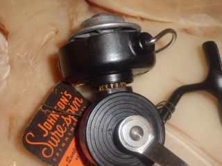 Vintage Johnson ' s Sure - spin Spinning Reel made in USA 8